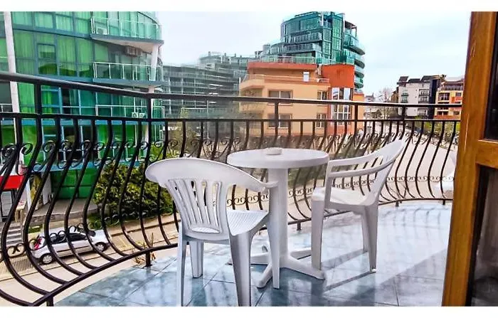 Victoria Aparthotel Primorsko